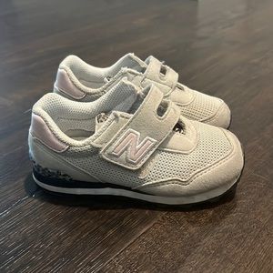 Toddler girls new balance sneakers size toddler 8